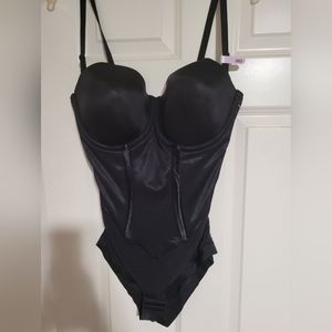 NWT Maidenform Shapewear
